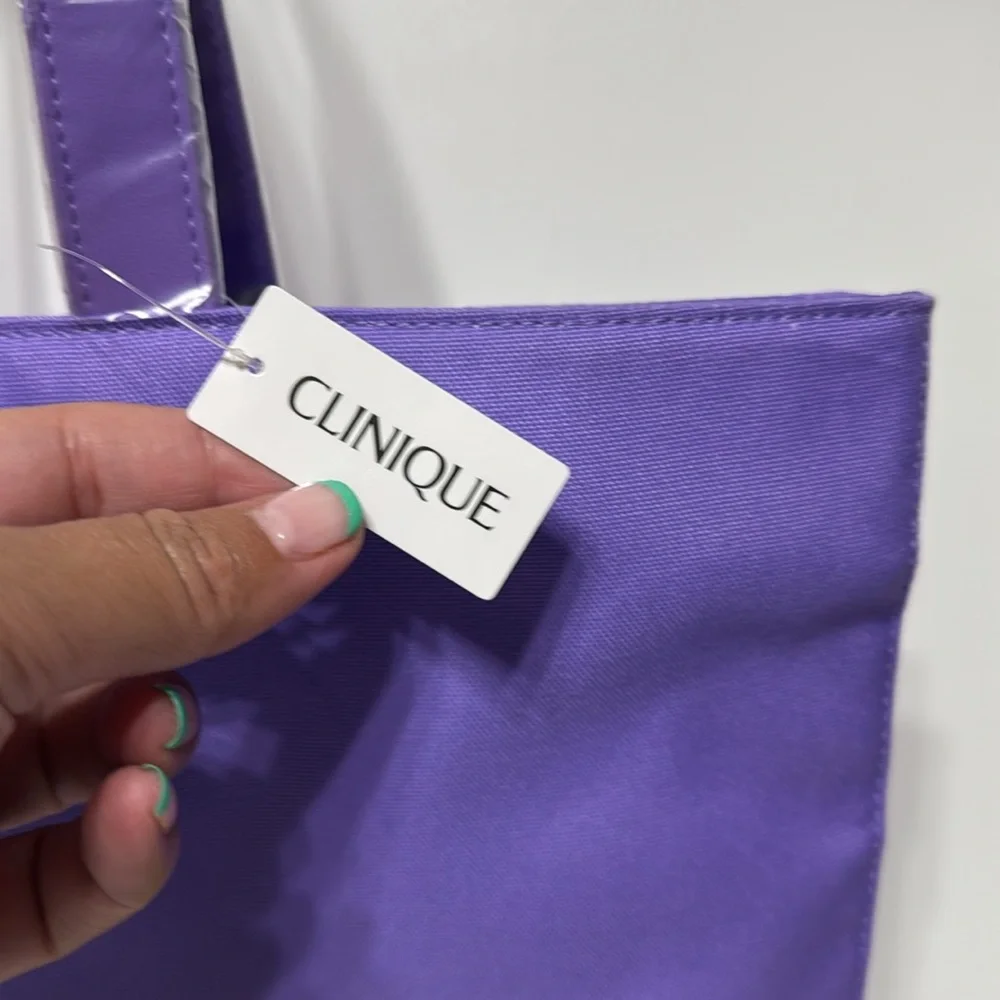 Clinique x Drawbertson Purple Tote with Lip Design